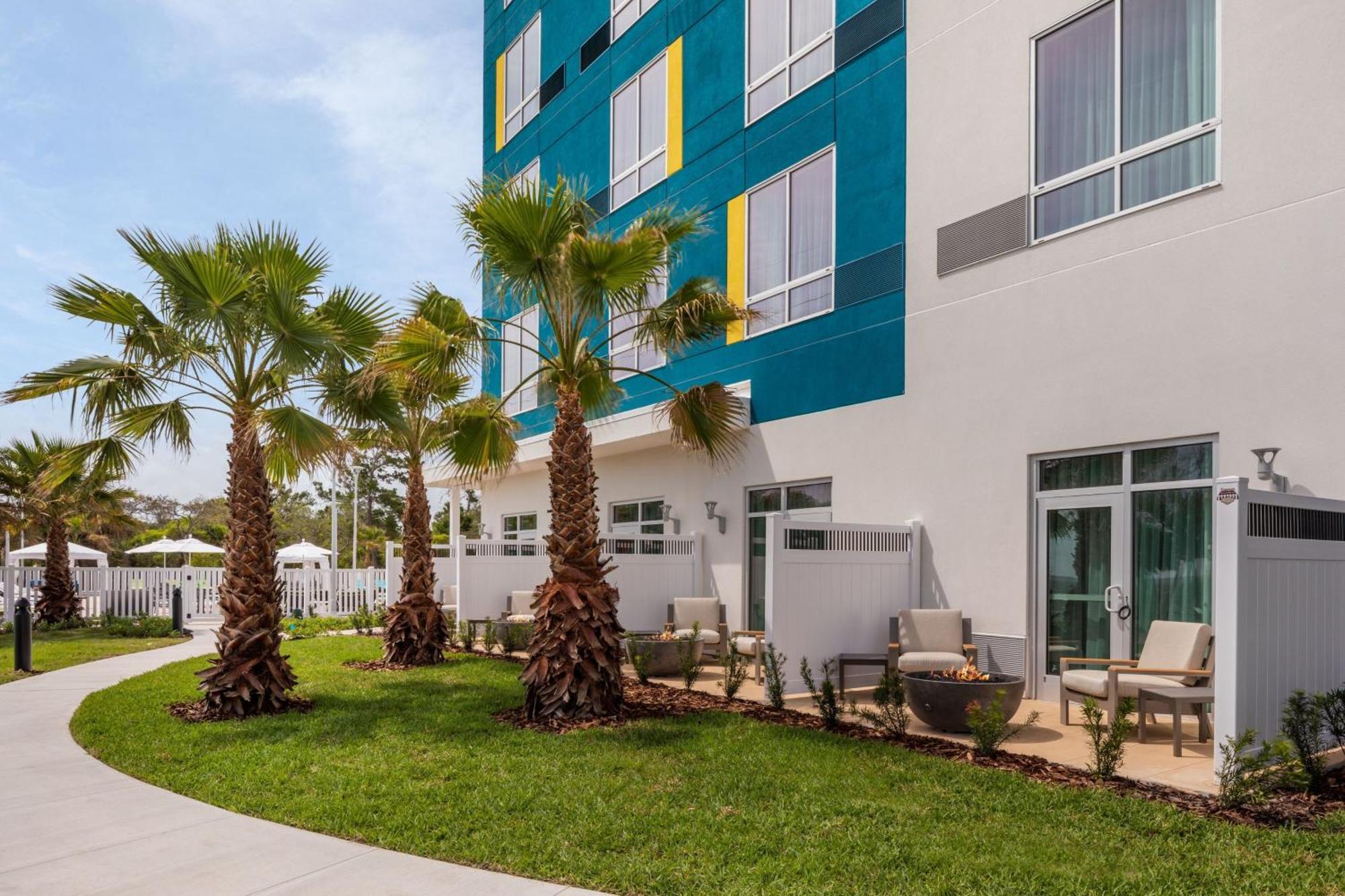 Courtyard By Marriott Titusville Kennedy Space Center Exterior foto